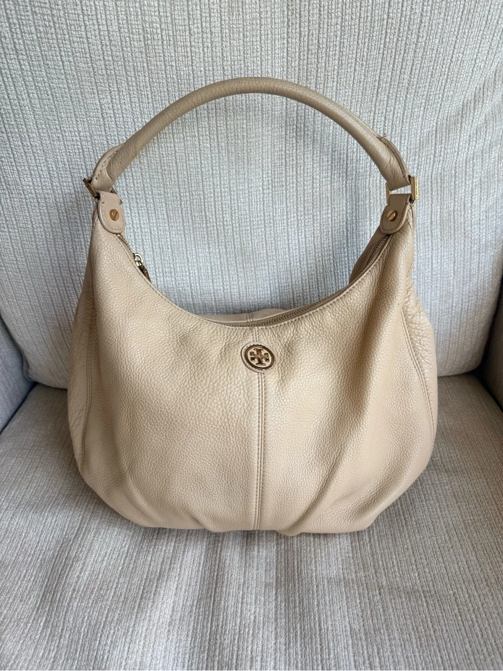 Tory Burch Neutral Beige Pebbled Leather Hobo